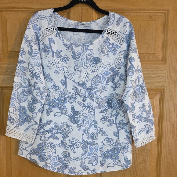 Elena Baldi Tops - Elena Baldi Italian Linen Floral Women's Blouse - Blue and‎ White Sz S